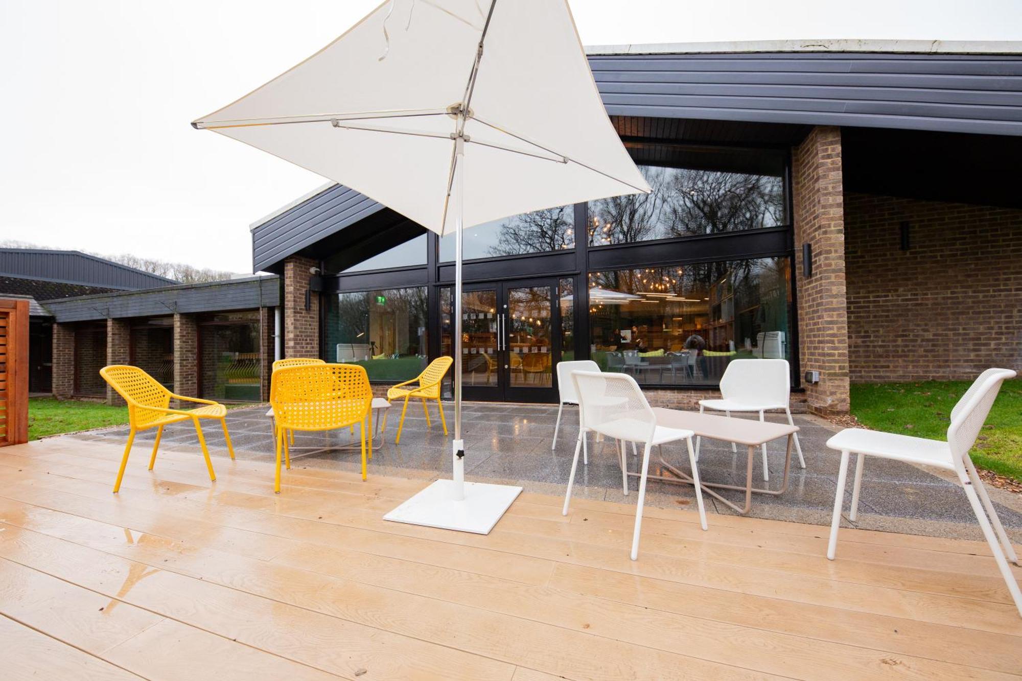 Holiday Inn Newport By Ihg Zewnętrze zdjęcie